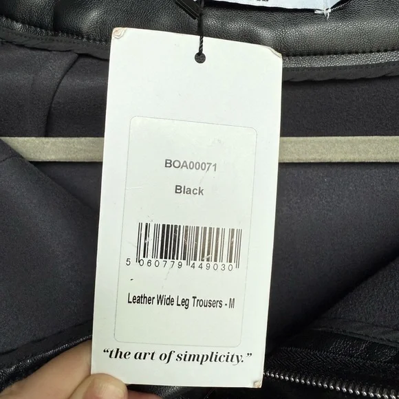 Because of Alice Black Faux Leather Wide-Leg Pants M NWT Viral Y2K Quiet Luxury - Picture 4 of 8